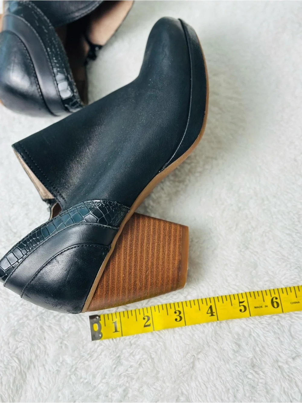 Dansko Marcia Leather Heeled Ankle Booties in Black Size 40 or 9.5-10
